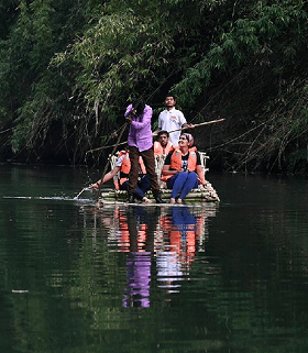 GBamboo rafting
